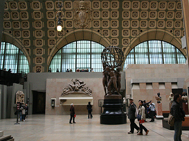 Visiting the Orsay Museum in Paris during Walk the Arts educational art tour in Europe